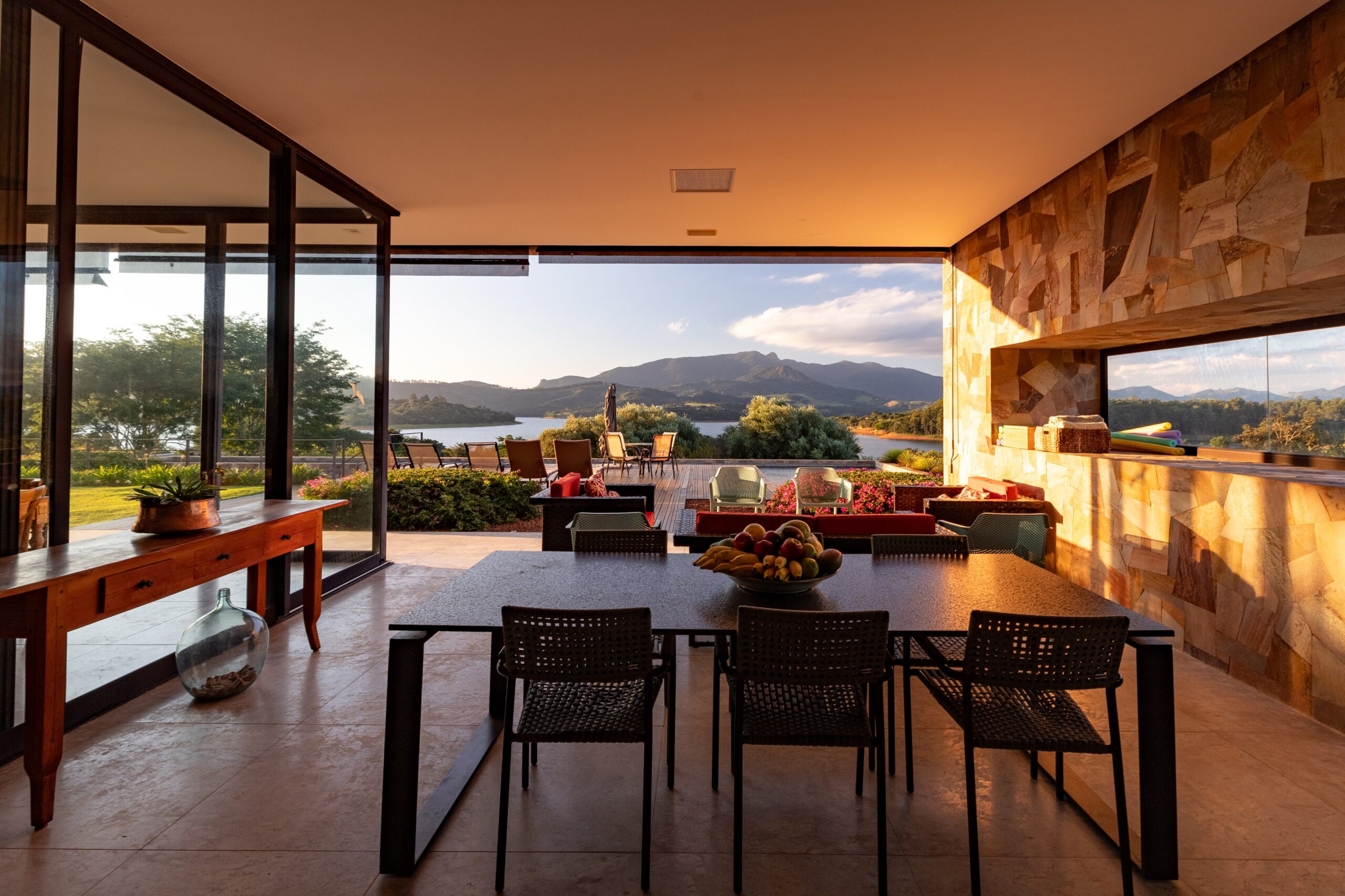 Aluguel casa de luxoPiracaia, Villa 30